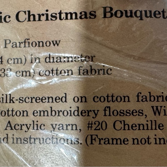 Creative Circle #2326 Christmas Bouquet Crewel Kit - Picture 2 of 3